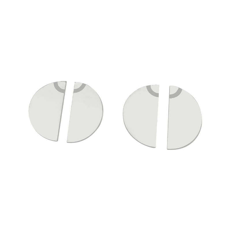 Monitorul cu ultrasunete al inimii fetale detectează ritmul cardiac fetal în cipul transductorului de abdomen al mamei Cipul transductor piezoelectric